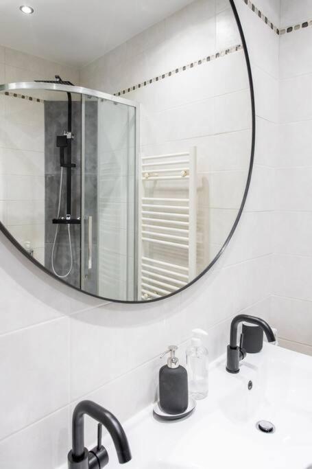 Appartamento L7 5mins Walk Old Town 3 Ac Wifi